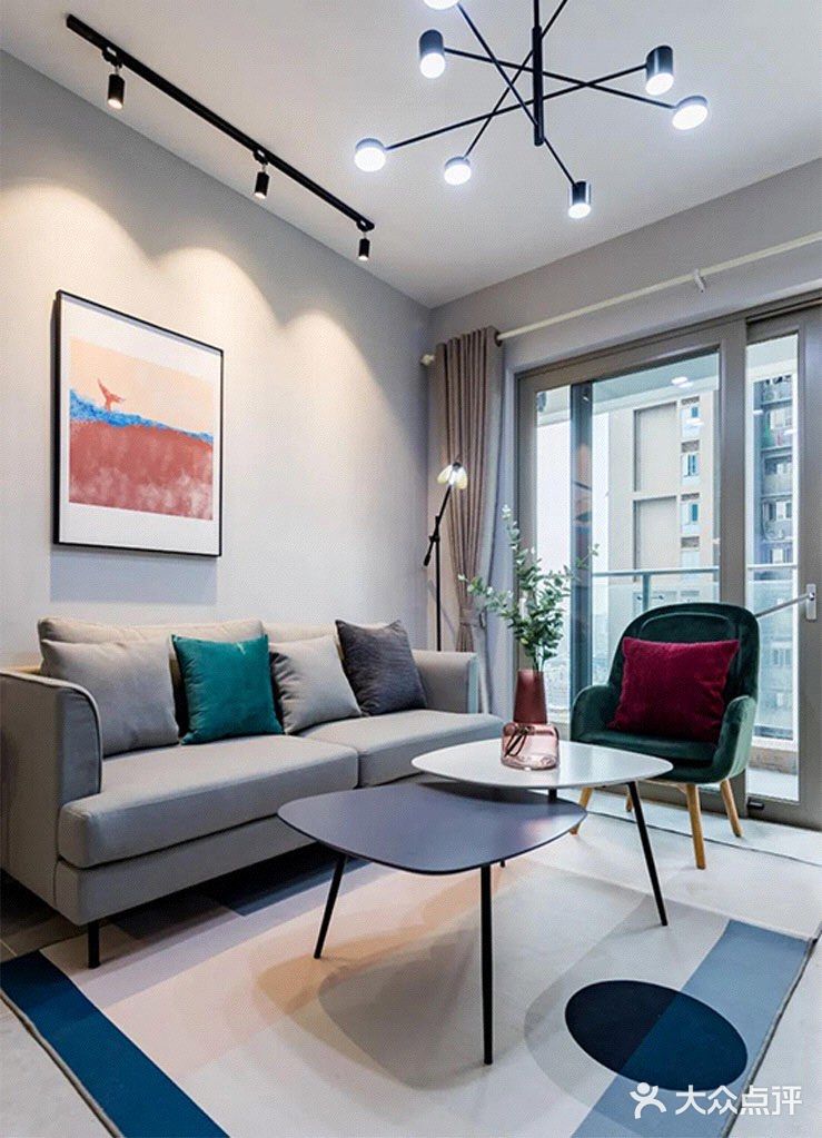 搭配北欧风格家具,打造出简约而温馨舒适的家居空间