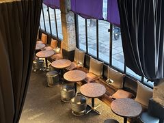 大堂-毛辣果·酸