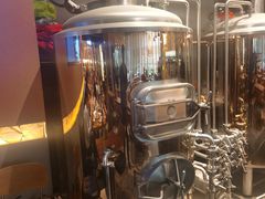 -HUZI虎滋精酿餐吧(京西大悦城店)
