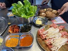 -哈哈碳都·牛肋条无限自助烤肉(台江万达店)