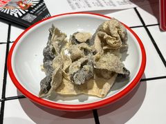 咔吱鱼皮-肥汁米蘭香港米线(长宁来福士店)