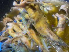 黄辣丁鲜鱼锅-小小河边鱼(天润城店)