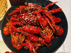 -巴厘龙虾·榜首油焖大虾(音乐学院·沿江酒馆店)