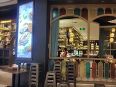 门面-钱小奴海鲜自助黑金店(杭州滨江龙湖店)