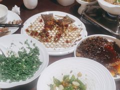 -洈水谣 · 地道荆州松滋菜(菱角湖公园店)