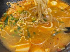 -吕阿婆骨汤麻辣烫(云岗店)