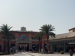 -佛罗伦萨小镇广佛名品奥特莱斯(疏港路店)