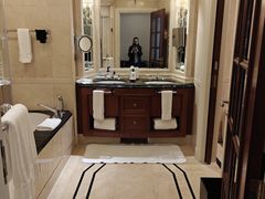 -广州富力丽思卡尔顿酒店