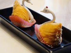 鲜果榴莲天鹅酥-陶陶居酒家(海岸城店)