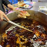 老成都记忆味道｜据说串串要带中💊味的才更香～