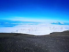 -乞力马扎罗山