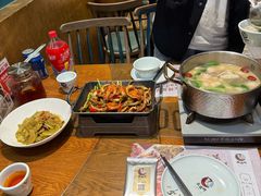 -黄泥岗·地道湖北菜(奥特莱斯店)