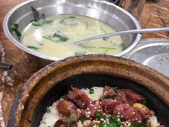 腊肠腊肉煲仔饭-红星光发煲仔饭(大石街店)