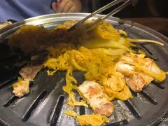 -明洞阿姨·韩式酱蟹烤肉·创意料理(三元桥店)