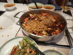 -黄记煌三汁焖锅(新佳丽江汉路店)