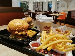 -The Habit Burger Grill 哈比特汉堡(复兴soho店)