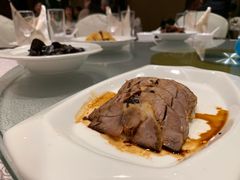 水煮牛肉-东方明珠老上海8号餐厅(东方明珠广播电视塔店)