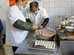 -黄阿姨锅贴大王(万航渡路店)