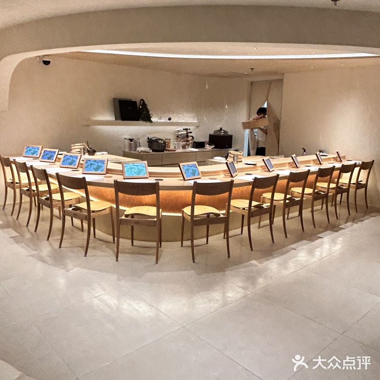 板前寿司的天花板，绝绝子😘