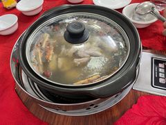 -花苑美食横琴生蚝火锅(拱北粤华路店)