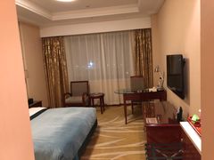 -山明水秀大饭店