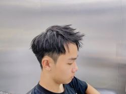 -Tloml salon