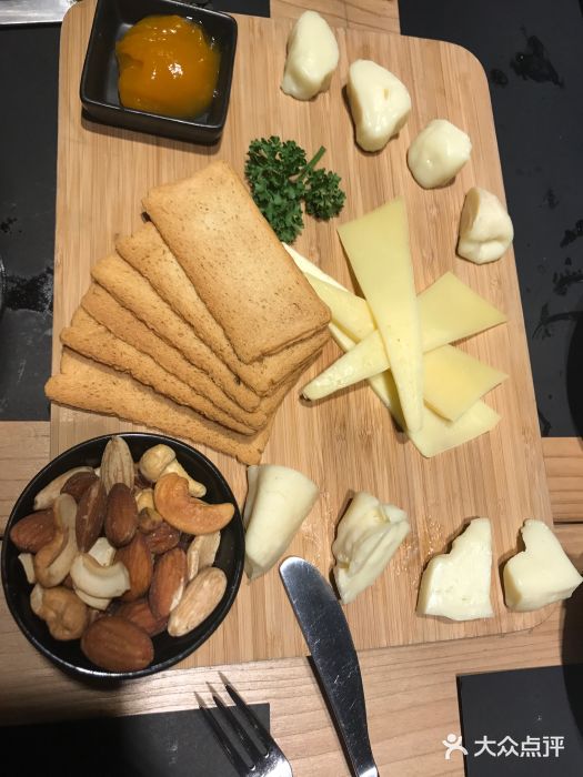 TUGA葡萄牙餐廳三种起士拼盘图片