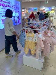 -孩子王(龙湖滨江天街店)