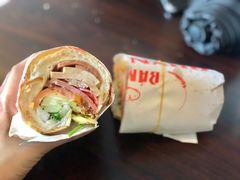 -Bánh Mì Huynh Hoa