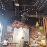 这家小店在望京地区，乱中取静