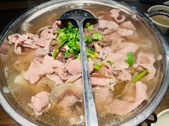 跷脚牛肉小锅-肖四女乐山跷脚牛肉(世博源店)