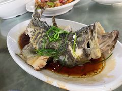 -四川小胡子海鲜(丁村万人海鲜广场店)
