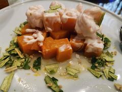 -鞍山大白鲨美食酒店