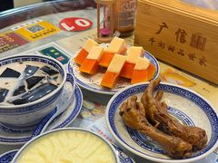 -广信牛奶甜品世家(台东店)