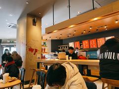 大堂-星巴克(杭州西湖银泰1F店)