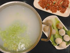 鲜牛展-吉友粥底火锅(方斜路店)