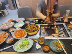 -臻牛烤肉