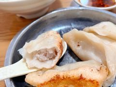 -黄阿姨锅贴大王(万航渡路店)