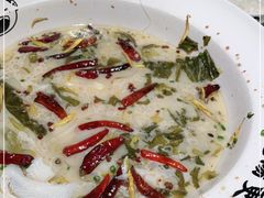 -江渔儿酸菜鱼·拔草餐厅(虎门君乐汇店)