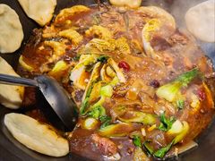 -地主大院铁锅炖(创业街店)