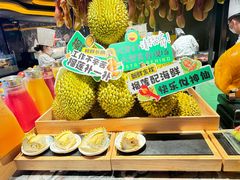 -雍容荟帝王蟹活龙虾展台自助(IFS黑金店)