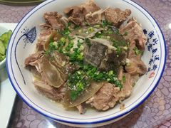 -山明水秀大饭店