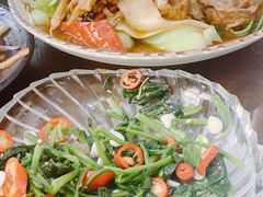-三江源美食城