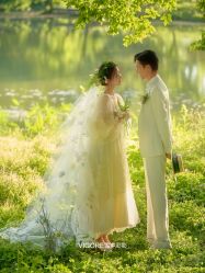 -雪中彩影婚纱摄影·微光艺术中心