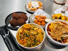 -W COLLECTIVE  DESSERT SHOP