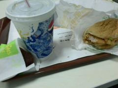 -华莱士·全鸡汉堡(湛江新华店)