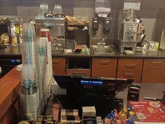 -星巴克(上海虹桥新天地二店)