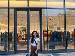 -URBAN REVIVO(上海中庚漫游城店)