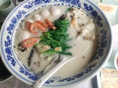 极品鱼头皇-山外山菜馆(玉泉路店)