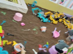 -孩子王(昆山招商花园城店)